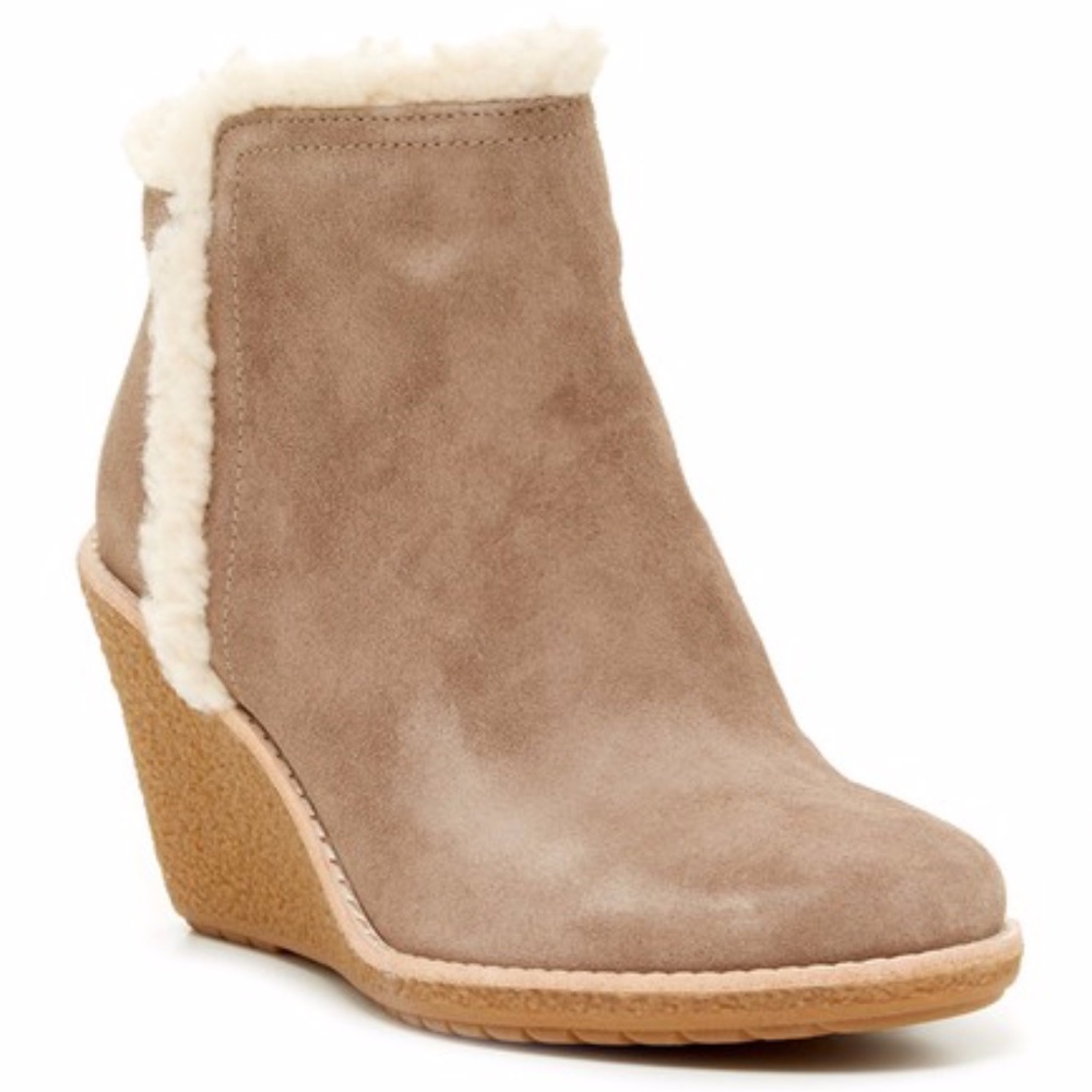 Cole Haan Michelle‎ Faux Fur Lined Suede Booties 11M
